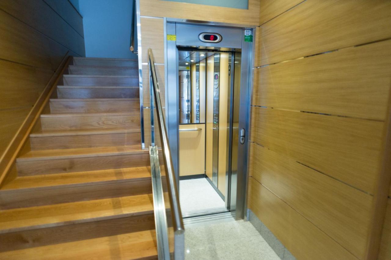 Arrasate Center - Iberorent Apartments San Sebastian Exterior photo